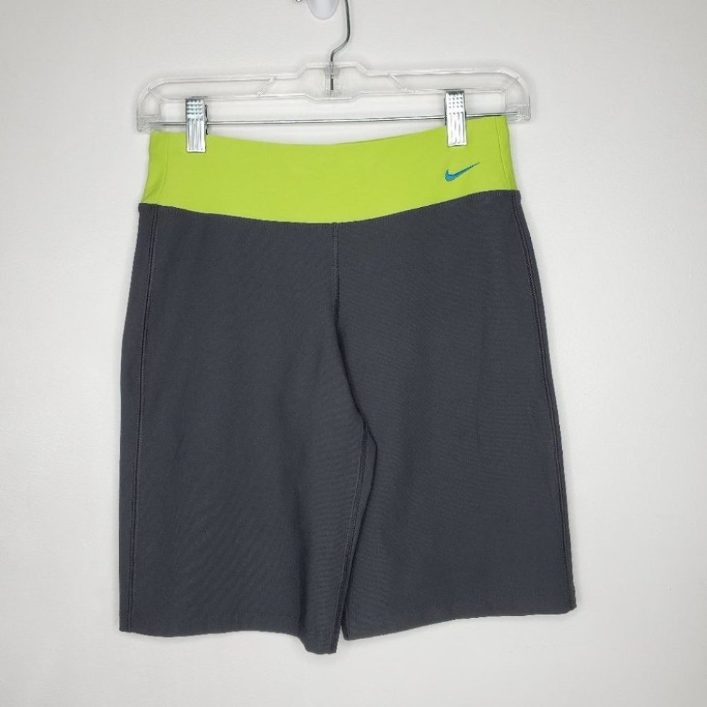 Nike Black Green Fit Dry Fitness Activewear Biking Athletic Wear Shorts Size XS